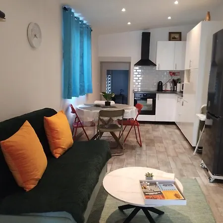 Iglu Apartment Villeneuve-le-Roi